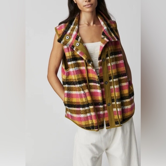 Free People Wrapped Up Blanket Vest Size XS NWOT - Picture 1 of 11